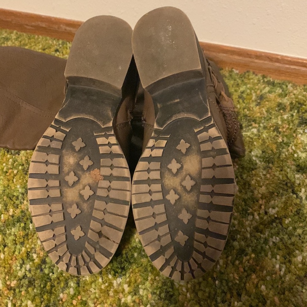 Boots - Picture 2 of 2